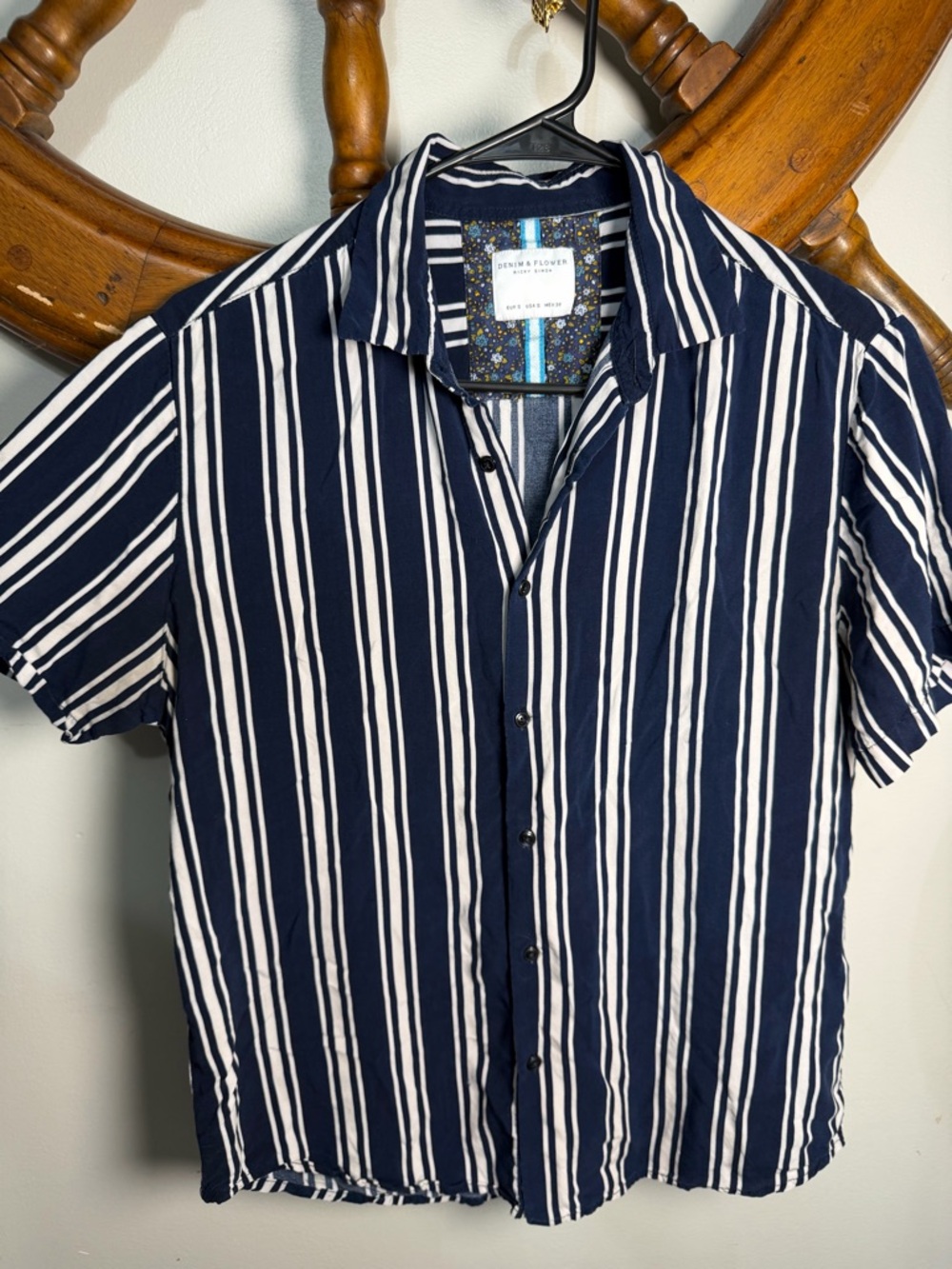 Denim & Flower Men's Navy & White Vertical Stripe Short Sleeve Shirt
